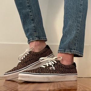 Leopard print Vans